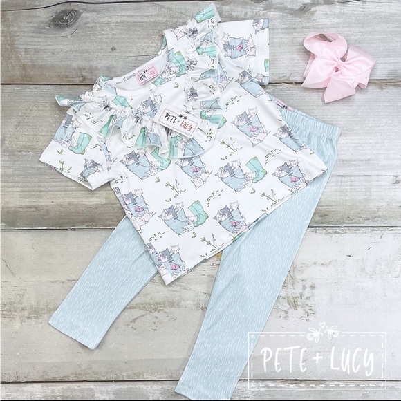 Moo In Bloom Capri Set By Pete + Lucy main image 0